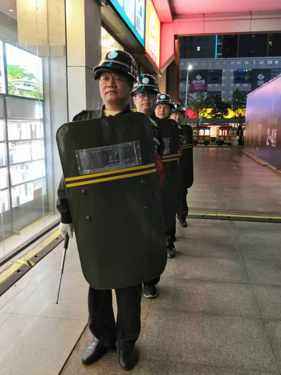 襄陽(yáng)戎安今天給大家介紹下保安員的11點(diǎn)工作職責(zé)！